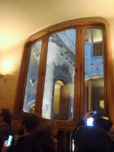 ... but the stairs do include some cosas raras,  not seen in Colorado or  even  Yucatan ...